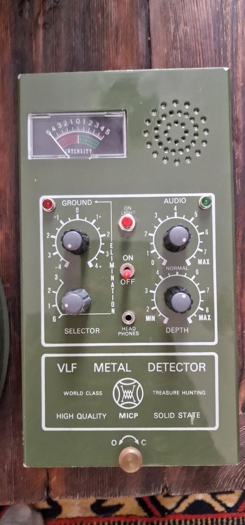 Détecteur des métaux des années 80-90 VLF métal detector, Collections, Appareils électroniques, Autres types, Enlèvement ou Envoi