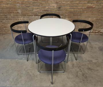 Kusch + Co Sóley vintage stoelen & klaptafel design jr. 80 beschikbaar voor biedingen