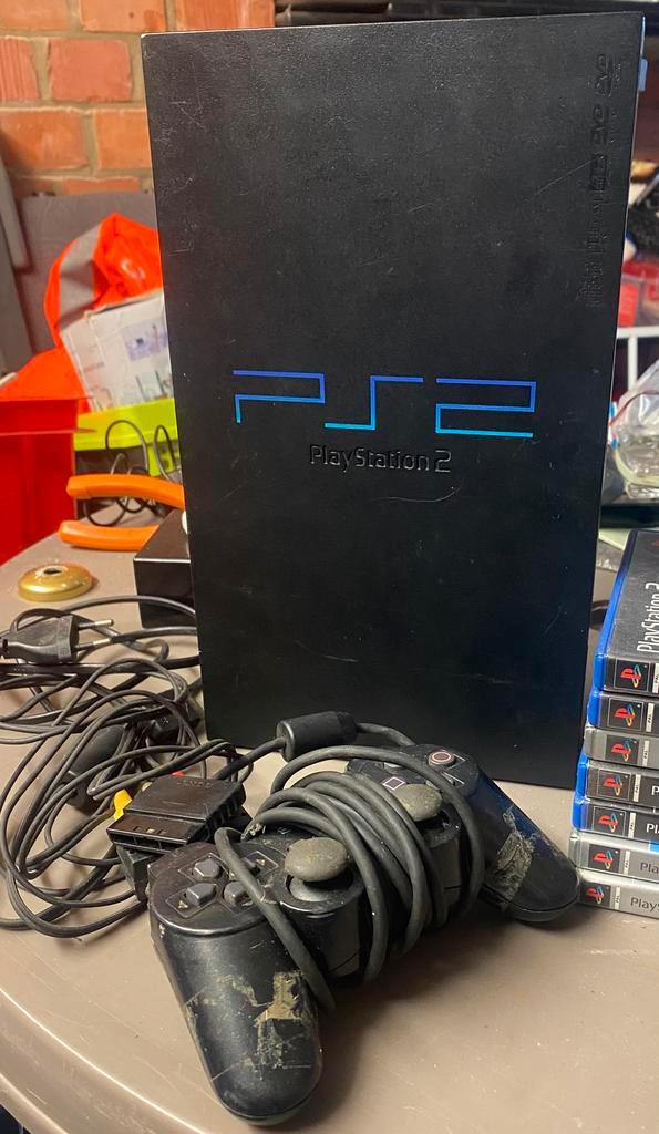 PlayStation 2 + 10 PS2 games (defect – voor onderdelen), Games en Spelcomputers, Games | Sony PlayStation 2, Niet werkend, Ophalen