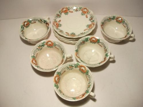 5 Kopjes + schoteltjes, Royal Kentucky cups and saucer, Antiek en Kunst, Antiek | Servies los, Ophalen