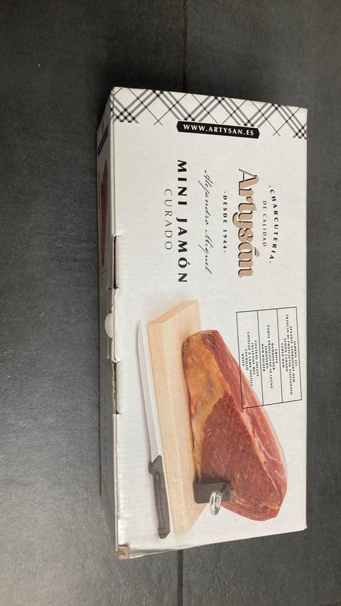 Houten plank met klem & mes voor rauwe ham te snijden NIEUW, Huis en Inrichting, Keuken | Keukenbenodigdheden, Nieuw, Ophalen of Verzenden