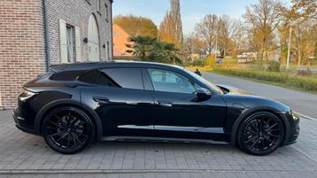 Porsche Taycan 4 Cross Turismo beschikbaar voor biedingen