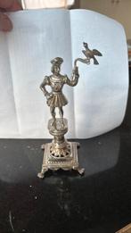 Paliteiro en argent antique, Enlèvement