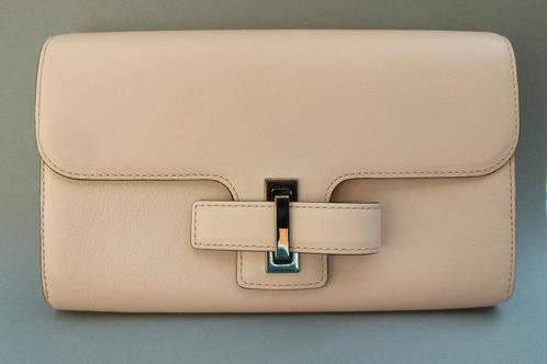 Delvaux portefeuille simplissime travel wallet nude, Handtassen en Accessoires, Portemonnees, Nieuw, Overige merken, Beige, Leder