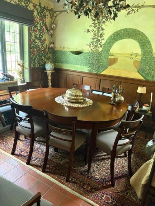 antieke tafel met 8 stoelen van Engelse makelij in notelaar, Antiek en Kunst, Antiek | Meubels | Tafels, Ophalen