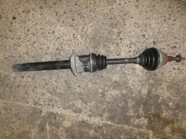 A vendre cardan DG, Auto-onderdelen, Motor en Toebehoren, Volkswagen, Gebruikt, Ophalen