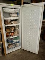 Beko diepvriezer staand model 135 cm hoog, Elektronische apparatuur, Vriezers en Diepvrieskisten, Ophalen, Gebruikt