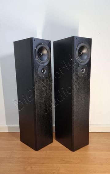 KEF Cresta 30 speaker set in de elegante kleur Black ash beschikbaar voor biedingen