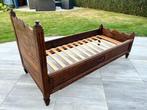 Eikenhouten bed Louis XVI, Ophalen