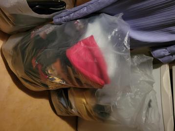 a donner sac vetements ,sacs et chaussures, Enlèvement, Porté