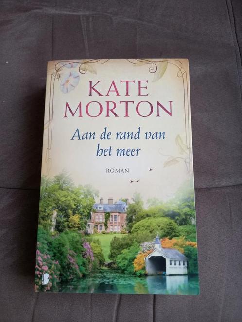 Kate Morton - Aan de rand van het meer, Boeken, Literatuur, Gelezen, Europa overig, Ophalen of Verzenden