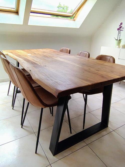 Eetkamer van massief hout en leren stoelen, Huis en Inrichting, Complete eetkamers, Zo goed als nieuw, 6 tot 8 stoelen, Ophalen