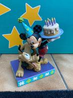 Nieuwe Disney traditions ' happy Birthday ' Mickey & pluto, Ophalen of Verzenden, Mickey Mouse, Nieuw, Beeldje of Figuurtje