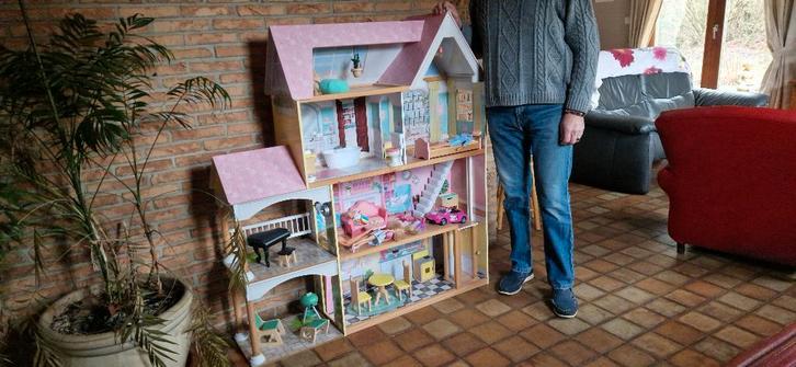 Maison de poupée en bois de marque KIDKRAFF., Enfants & Bébés, Jouets | Maisons de poupées, Comme neuf, Maison de poupées, Enlèvement