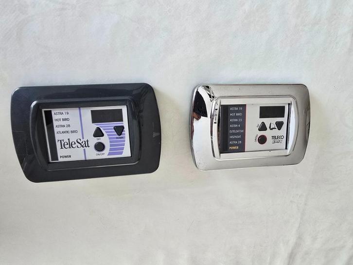 Panneau de commande Teleco ou Tele-Sat - placement possible, Caravanes & Camping, Camping-car Accessoires, Neuf, Enlèvement