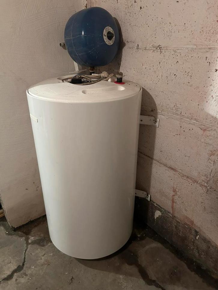 chauffe-eau électrique vertical marque Ariston Thermo, Doe-het-zelf en Bouw, Chauffageketels en Boilers, Zo goed als nieuw, Geiser