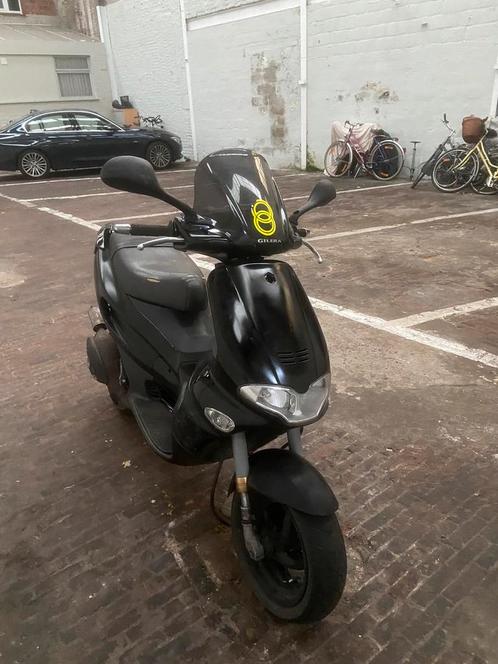 Gilera runner a klasse Geen geld niet sturen, Vélos & Vélomoteurs, Scooters | Piaggio, Enlèvement