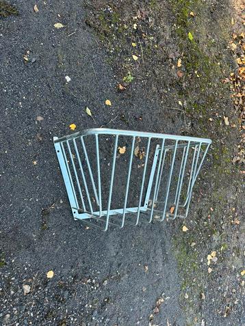 Nieuwe gegalvaniseerde hooivoeder beschikbaar voor biedingen