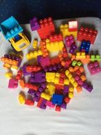 Megabloks met vrachtwagen en autobasis, Ophalen of Verzenden, Gebruikt, Megabloks