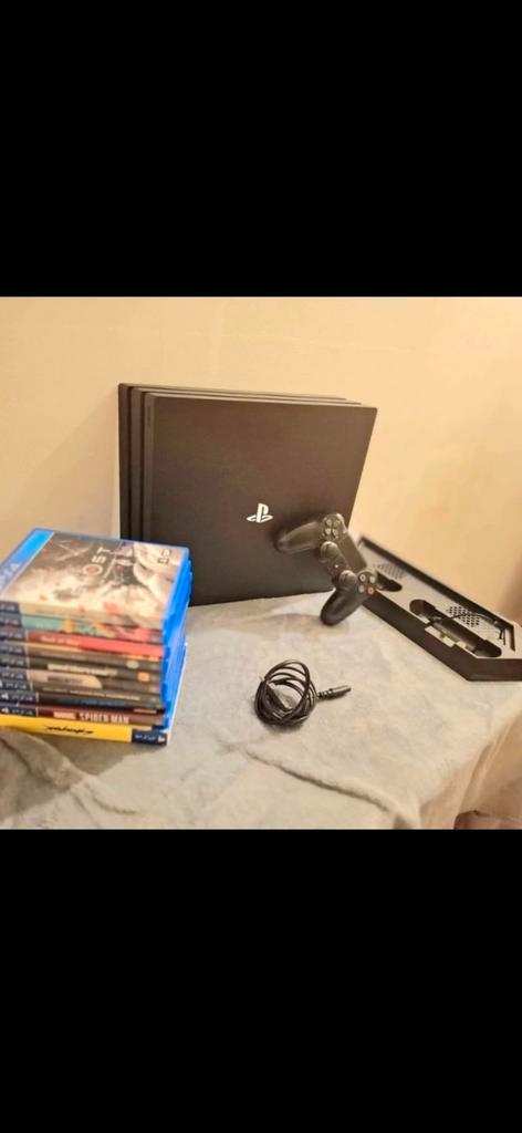 PlayStation 4 Pro (1TB) + 10 Games + Cooling Stand – Topstaa, Games en Spelcomputers, Spelcomputers | Sony PlayStation 4, Zo goed als nieuw