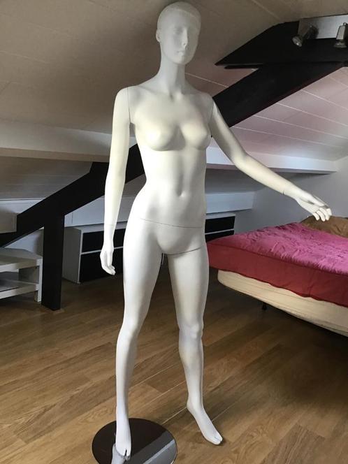 Mannequin pop vrouw op plaat, Antiek en Kunst, Curiosa en Brocante, Ophalen