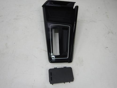 VW Golf 8 Facelift Middenconsole Inleg Hoogglans Draadloos O, Auto-onderdelen, Dashboard en Schakelaars, Volkswagen, Gebruikt