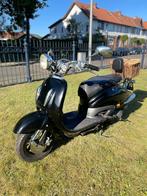 A klasse scooter Retro, Fietsen en Brommers, Ophalen