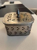 Doosje in tin, Ophalen