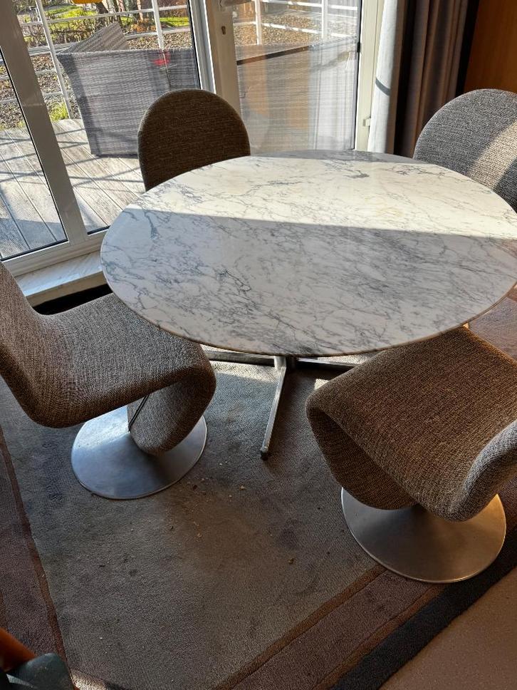 Vintage marmeren ronde eettafel diameter 130, Huis en Inrichting, Tafels | Eettafels, Gebruikt, 100 tot 150 cm, 100 tot 150 cm