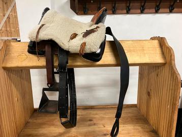 Supermooie spaanse zadel te koop! beschikbaar voor biedingen