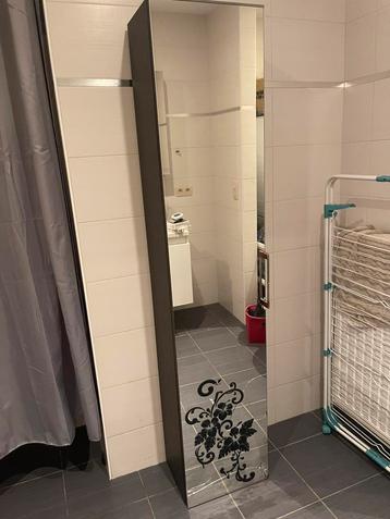 Meuble de salle de bain beschikbaar voor biedingen