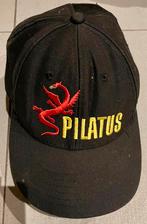 Modieuse zwarte baseballpet met geborduurd logo Pilatus (CH), Ophalen, Zo goed als nieuw