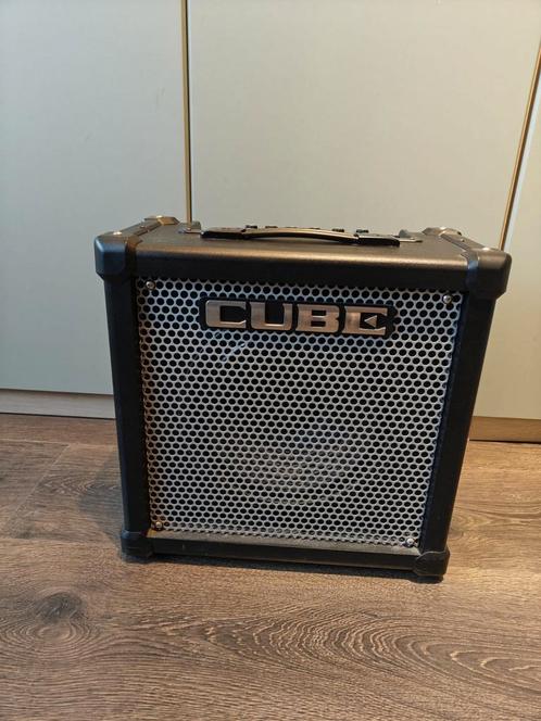 Roland Cube 40GX Gitaarversterker, Muziek en Instrumenten, Versterkers | Bas en Gitaar, Zo goed als nieuw, Gitaar, Ophalen