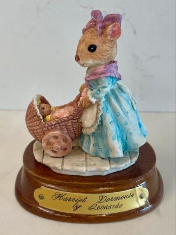 Leonardo beeldje Harriet Dormouse> Little nook village beschikbaar voor biedingen