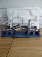 Luville Item  --  de magere brug -  601300, Ophalen of Verzenden, Zo goed als nieuw