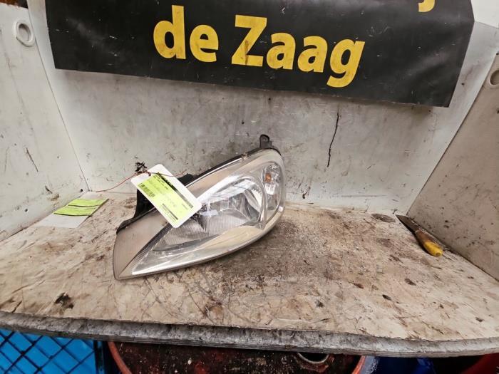 Phare gauche d'un Opel Corsa, Autos : Pièces & Accessoires, Éclairage, Opel, Utilisé, 3 mois de garantie, Enlèvement ou Envoi