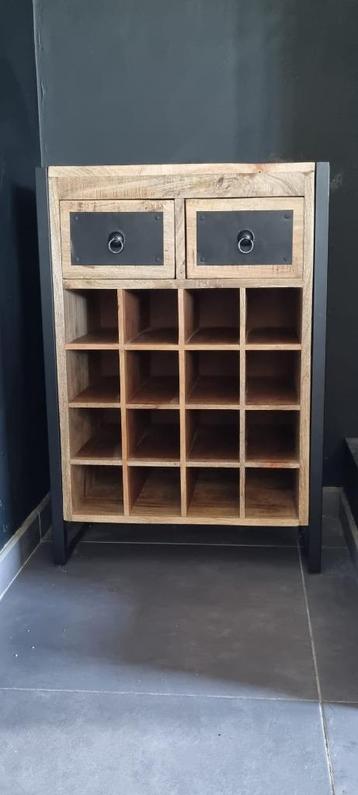 Meuble range bouteilles, Enlèvement, Utilisé
