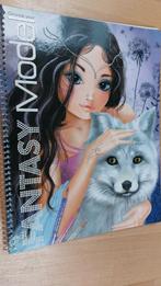 Fantasy Model kleurboek, Comme neuf, Enlèvement ou Envoi