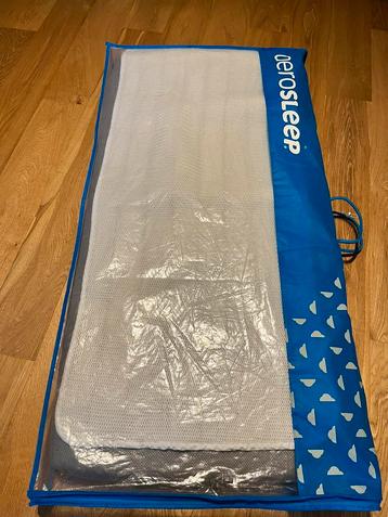Aerosleep matras + matrasbeschermer met babybedje (60x120cm