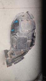 Binnenscherm Wielkuip Modderkuip voorzijde links BMW 1 serie, Gebruikt, -, -, Ophalen of Verzenden