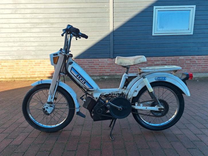 cyclomoteur d'époque Peugeot 103 T051 1986 2 temps 49cc, Vélos & Vélomoteurs, Cyclomoteurs | Oldtimers & Ancêtres, Enlèvement