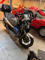 Honda Forza 125 damaged, Motoren, Motoren | Honda, Particulier