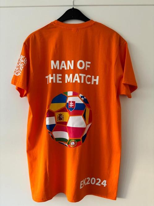 T-Shirt maat L : man of the match EK 2024 ongedragen, Sport en Fitness, Voetbal, Nieuw, Shirt, Maat L, Ophalen of Verzenden