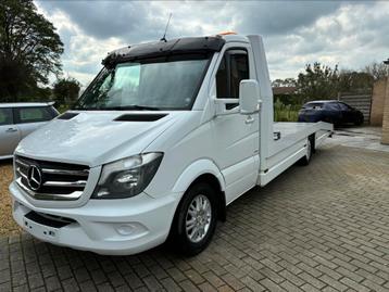 Mercedes sprinter takel wagen  disponible aux enchères