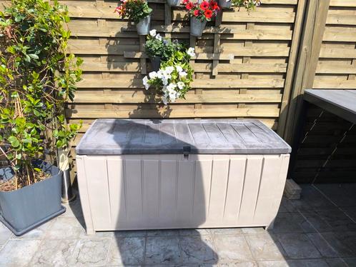 Opbergbox en opbergbank, Tuin en Terras, Bergingen en Tuinkasten, Zo goed als nieuw, Ophalen