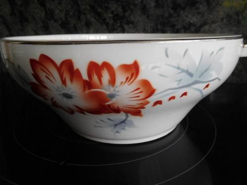 saladeschaal met handgrepen Saint-Ghislain België, Huis en Inrichting, Keuken | Servies, Gebruikt, Ophalen of Verzenden