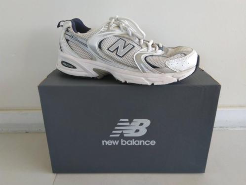 New Balance 530, maart 41.5, Kleding | Heren, Schoenen, Zo goed als nieuw, Sneakers, Wit, Ophalen