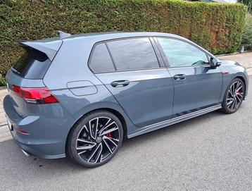 Volkswagen Golf 8 GTI Clubsport 300pk dolphin grey beschikbaar voor biedingen