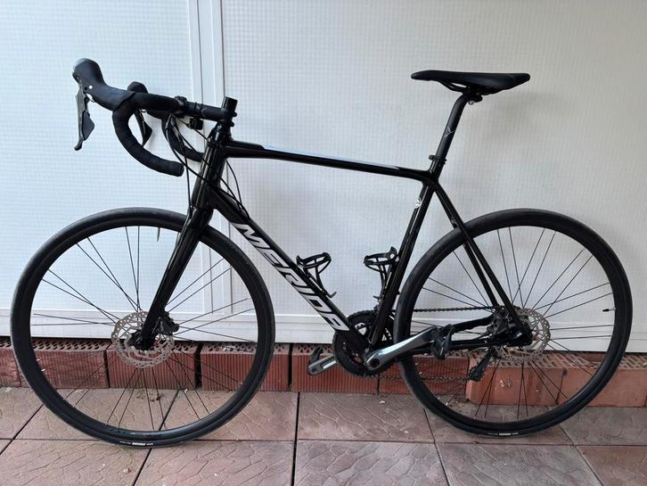 Merida scultura 300 2022, Fietsen en Brommers, Fietsen | Racefietsen, Zo goed als nieuw, Heren, Overige merken, Meer dan 20 versnellingen