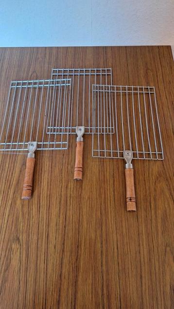 Set van 3 Grill ijzers voor op de BBQ aan 5 euro beschikbaar voor biedingen